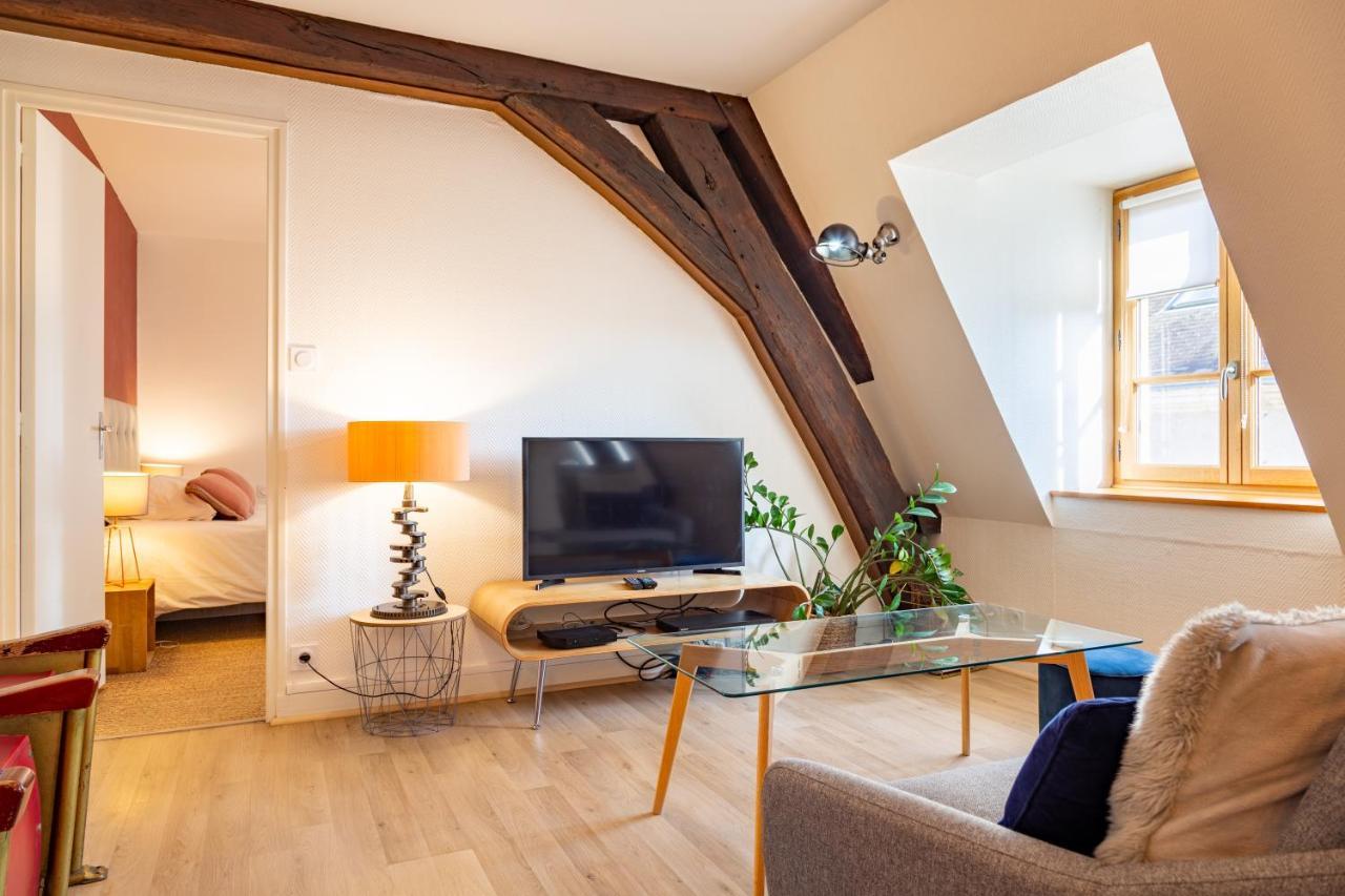 Happy Loft - Centre Historique + Parking Prive Blois Exterior foto